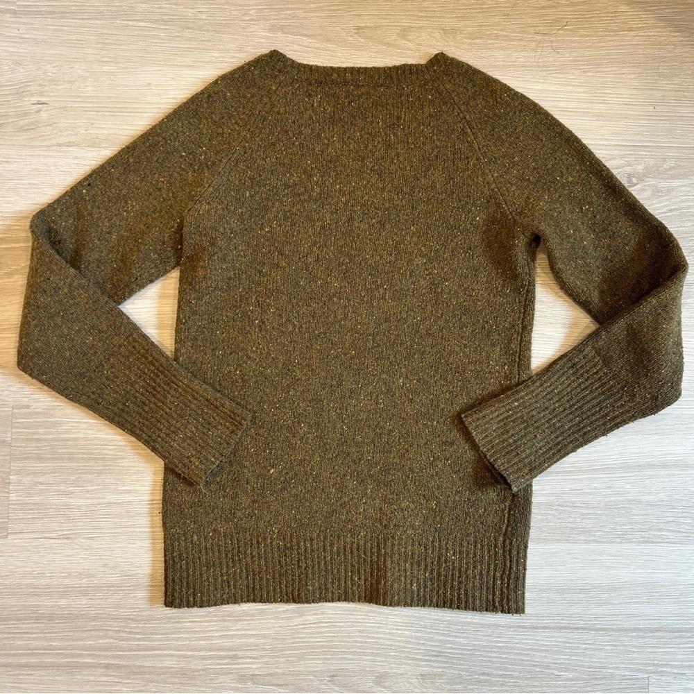 J. Crew Women's Olive Green Lambs Wool Sweater with Shoulder Zipper Detail - S - Picture 5 of 8
